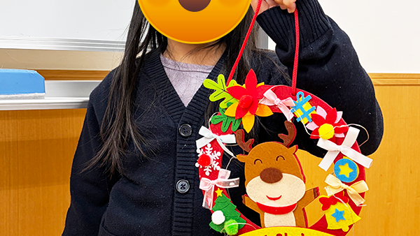 年長・12月の工作①クリスマスハウス